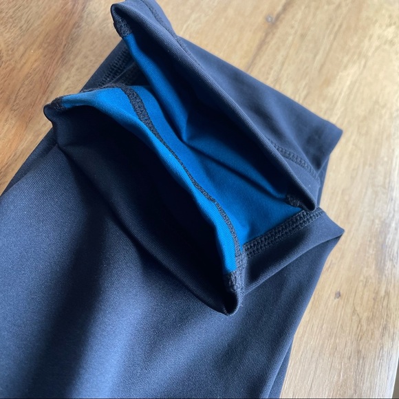 EVREE x Barbella Booty Leggings - Picture 6 of 9